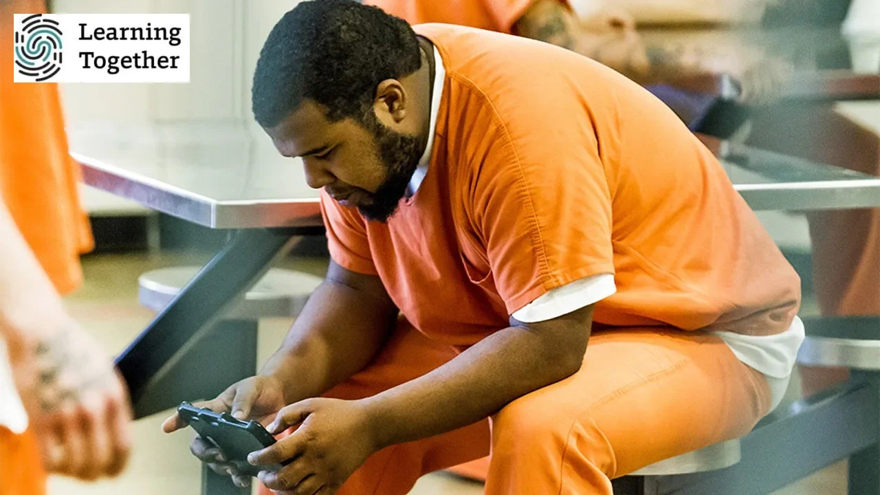 Tablet-based distance learning for prisoners